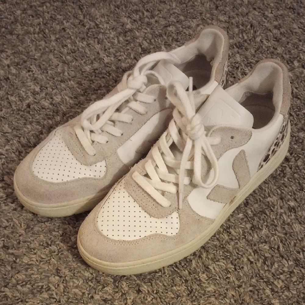 Veja  V 10 Animal Print Sneakers